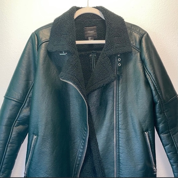 Forever 21 Green Faux Leather Biker Jacket - Picture 2 of 8